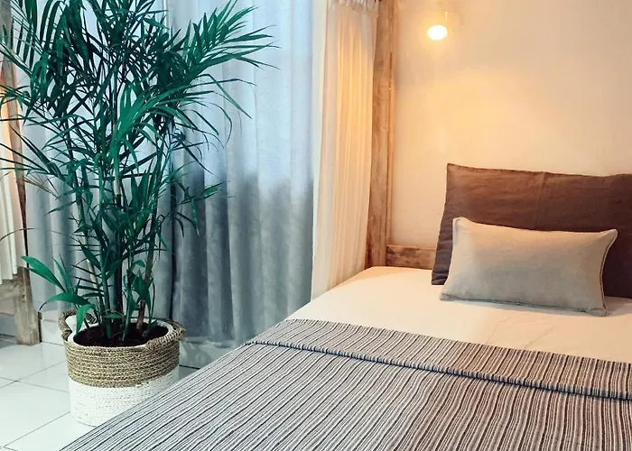 Surfers House بيت ضيافة *